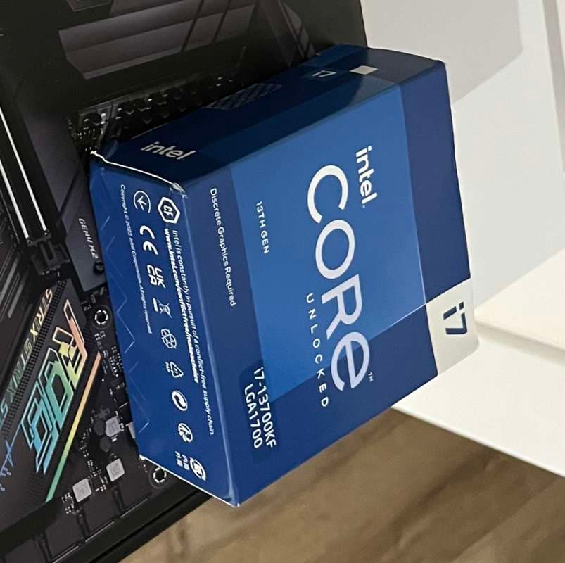Intel Core i7-13700KF up to 5.4 GHz Intel i7-13700KF LGA1700 L3 30Mb3.4-5.3 GHz P Cores2.5-4.2 GHz E Cores